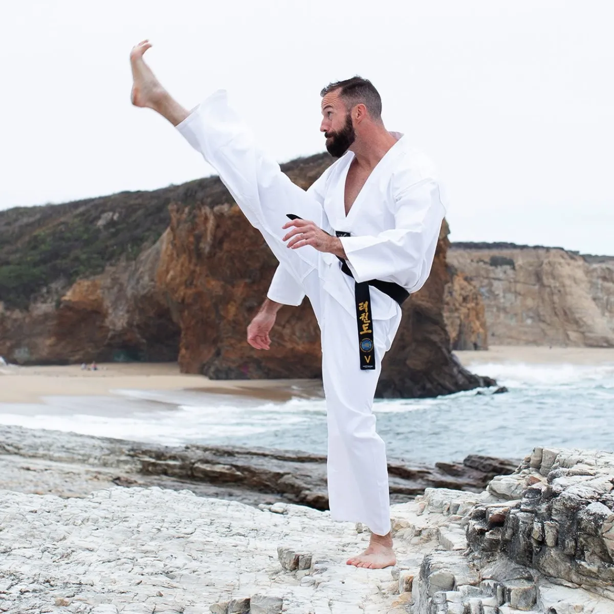 Sale Century US Retail 6 oz. Lightweight TKD Student Uniform